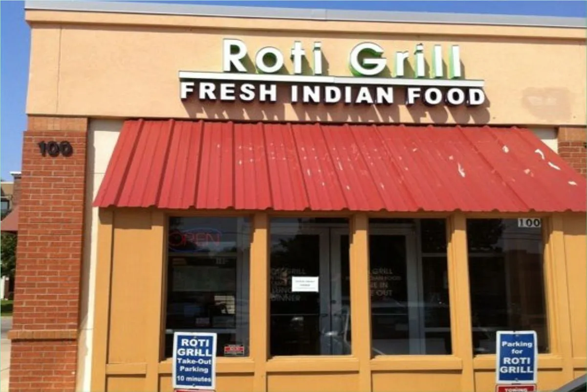 famous-indian-restaurants-dallas-rotigrill-storefront