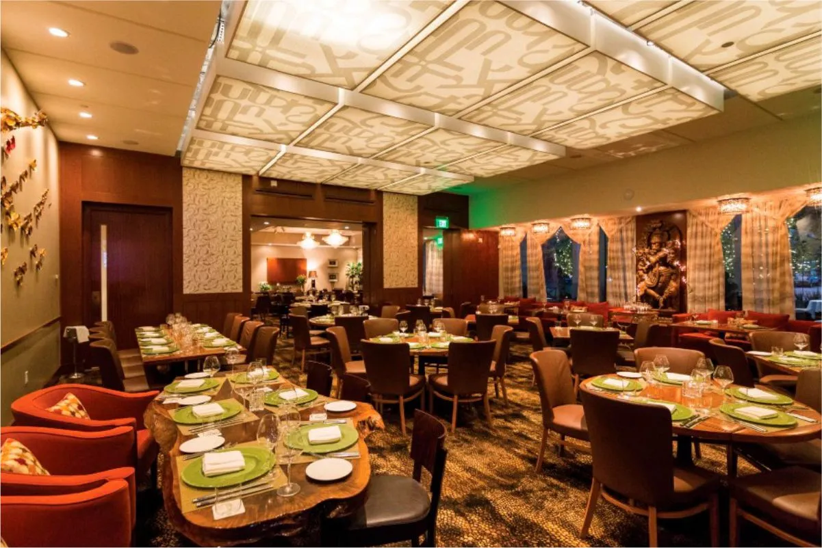 famous-indian-restaurants-houston-Kiran-In-Store