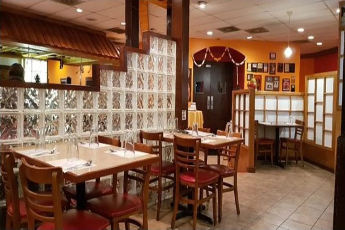 famous-indian-restaurants-houston-Udipi-Cafe-In-Store